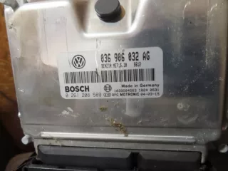 036906032AG Блок управления двигателем Volkswagen Golf 5 Арт e10456731, вид 2