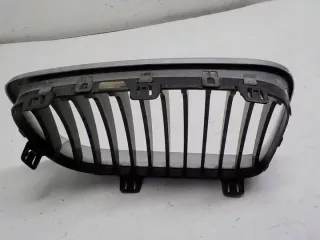 7166439 7179655 Решетка радиатора BMW 1 E81/E82/E87/E88 Арт e10492313, вид 2