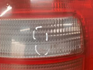 8D0945096C Фонарь задний правый Audi A4 B6 Арт e10494202, вид 3