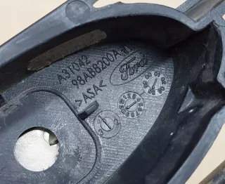 98AB8200A Решетка радиатора Ford Focus 1 Арт e10505853, вид 3