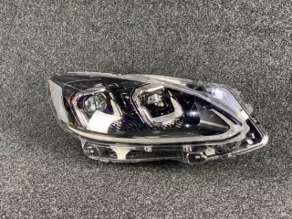 LV4B-13E016-AH Фара левая Ford Kuga 3 Арт e10512789, вид 3