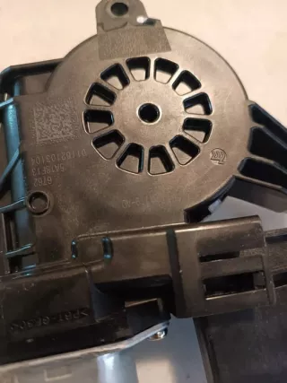 5A18F13 Моторчик стеклоподъемника BMW 2 U06 Арт e10522039, вид 2