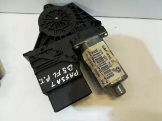 3B9839752BF 3C0959812 Моторчик стеклоподъемника Volkswagen Passat B5 Арт e10531726, вид 1