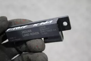 AH42-15K603-AA Блок комфорта Jaguar F-Pace Арт e10558507, вид 2