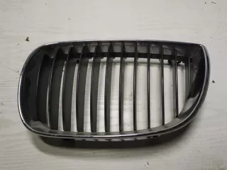 200105-8 51137179656 2001058 Решетка радиатора BMW 1 E81/E82/E87/E88 Арт e10568761, вид 1