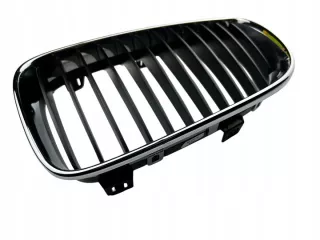 7166439 51137166439 Решетка радиатора BMW 1 E81/E82/E87/E88 Арт e10568782, вид 3