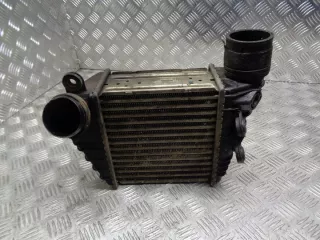 1J0145805H Интеркулер Audi A3 8L Арт e10578698, вид 1