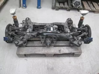 6792505 33316792505 33316797503 6797503 Балка подвески передняя (подрамник) BMW 1 F20/F21 Арт e10579244, вид 1