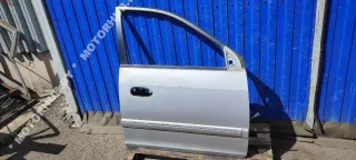  Дверь передняя правая Kia Carens 1 Арт 00118947