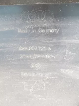 89A807725A Решетка радиатора Audi E-Tron Арт AL14051882903_2, вид 3
