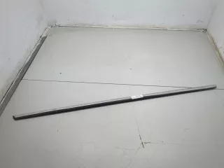 808205726R Молдинг (накладка) двери передней правой Renault Megane 4 Арт 9147684, вид 1