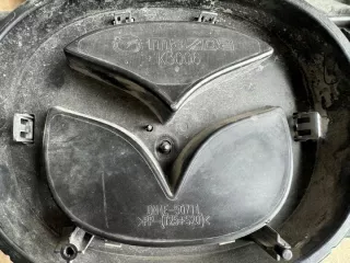 mazda_mx-30_DN4E-50711 Решетка радиатора Mazda MX-3 Арт e10575687, вид 3