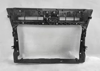  Передняя панель крепления облицовки (телевизор) Skoda Karoq Арт e10592914, вид 1