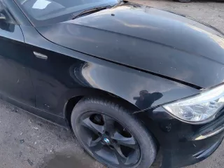  Крыло переднее правое BMW 1 E81/E82/E87/E88 Арт e10596236, вид 1
