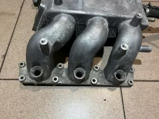 078133201R Коллектор впускной Audi A6 C5 (S6,RS6) Арт e10603993, вид 4
