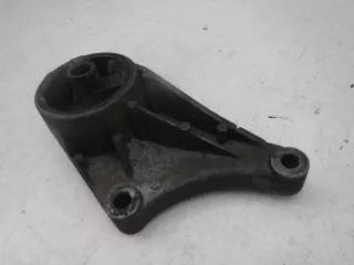 5684182 Опора двигателя Opel Astra H Арт 687645