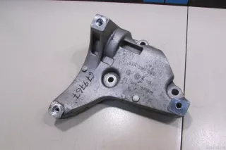 03F260885 VAG Кронштейн компрессора кондиционера Audi A1 Арт E80679767, вид 1