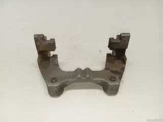 8V0615425 VAG Скоба суппорта заднего Volkswagen Jetta 7 Арт E23784745, вид 2