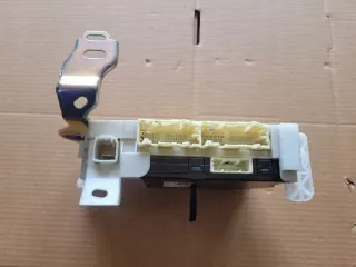 89221-0D470 82730-52K40 Блок управления (другие) Toyota Yaris 3 Арт e12687010, вид 4