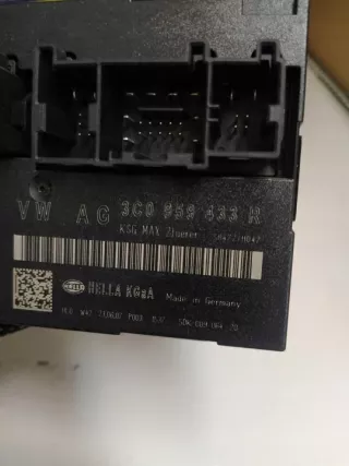 3C0959433R 17687343205 Блок предохранителей Volkswagen Passat B6 Арт e12682479, вид 2