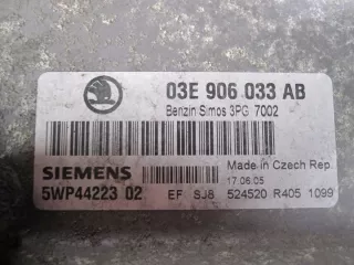 03E906033AB Блок управления двигателем Skoda Fabia 1 Арт e12678235, вид 4