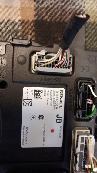 488106348R 237105990S 284B1452R 487008065R 285907043R 284Y6LA6D Блок управления двигателем Renault Captur Арт e12677609, вид 4