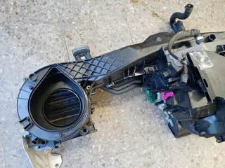 8E1820005B 8e1820005B Отопитель в сборе (печка) Audi A4 B6 Арт e12669511, вид 6
