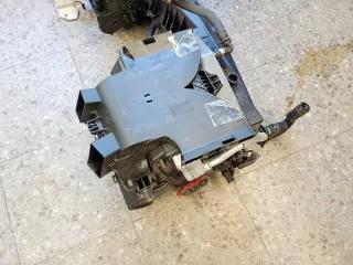 8E1820005B 8e1820005B Отопитель в сборе (печка) Audi A4 B6 Арт e12669511, вид 8