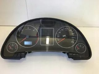 8E0920931B Щиток приборов (приборная панель) Audi A4 B7 Арт e12664579, вид 1