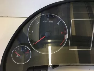 8E0920931B Щиток приборов (приборная панель) Audi A4 B7 Арт e12664579, вид 2