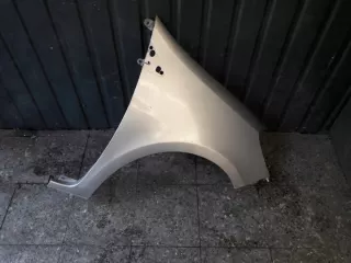  Крыло переднее правое Renault Clio 3 Арт e12655777, вид 1