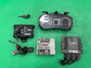 8200565863 2005-2012 Блок управления двигателем Renault Clio 3 Арт e12653024, вид 1