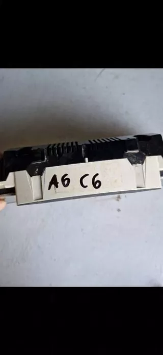 4F0920932 4f0920932 Щиток приборов (приборная панель) Audi A6 C6 (S6,RS6) Арт e12640411, вид 3