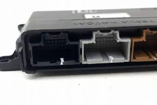 103421500A Блок управления (другие) Tesla model 3 Арт e12639056, вид 5