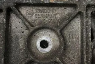 676110602 Подушка крепления КПП BMW 5 E60/E61 Арт e12638950, вид 4