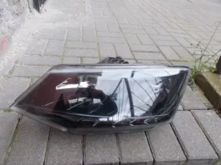 6V1941015B Фара левая Skoda Fabia 3 Арт e12632669, вид 1
