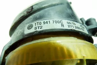 1T0941700C Фара противотуманная правая Volkswagen Caddy 3 Арт e12629057, вид 1