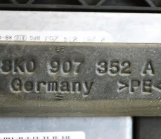 03L906022C Блок управления двигателем Audi A4 B8 Арт e12616062, вид 1
