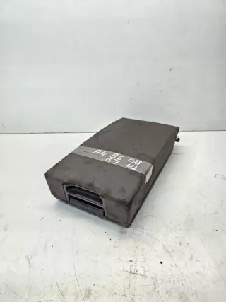  Подлокотник Audi A4 B7 Арт e12595934, вид 1