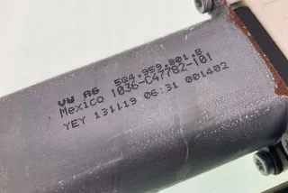 1036C47782101 Моторчик стеклоподъемника Audi Q5 1 Арт e12595472, вид 3