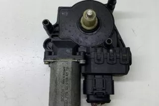 0130821784 Моторчик стеклоподъемника Audi A6 C5 (S6,RS6) Арт e12595305, вид 3