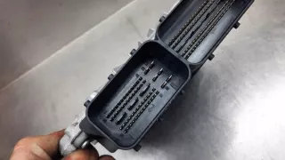 30729826 30729826A Блок управления двигателем Volvo S60 1 Арт e12591189, вид 4