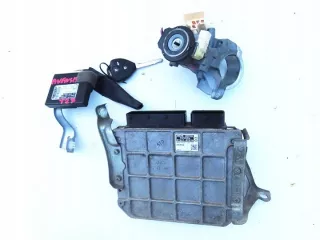 89661-05D30 Блок управления двигателем Toyota Avensis 3 Арт e12590750, вид 1