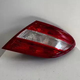 2048200264 Фонарь задний правый Mercedes C W204 Арт e12581271, вид 1