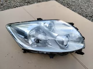 81110-02470 Фара правая Toyota Auris 1 Арт e12568378, вид 1