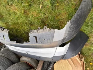 HY32-17D781-A Бампер задний Land Rover Discovery 5 Арт e12567658, вид 1