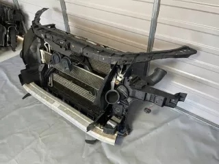  Передняя панель крепления облицовки (телевизор) Audi Q7 4L Арт e12550624, вид 3