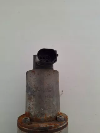 28410-2A300 28416-2A770 Клапан EGR Hyundai i30 GD Арт e12509316, вид 2