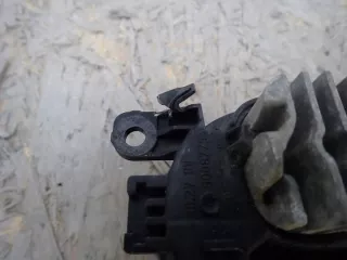 2016-2019R 261555538R Фара противотуманная левая Renault Clio 4 Арт e12494129, вид 2