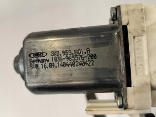 8K0959801A Моторчик стеклоподъемника Audi A6 C6 (S6,RS6) Арт e12457209, вид 3